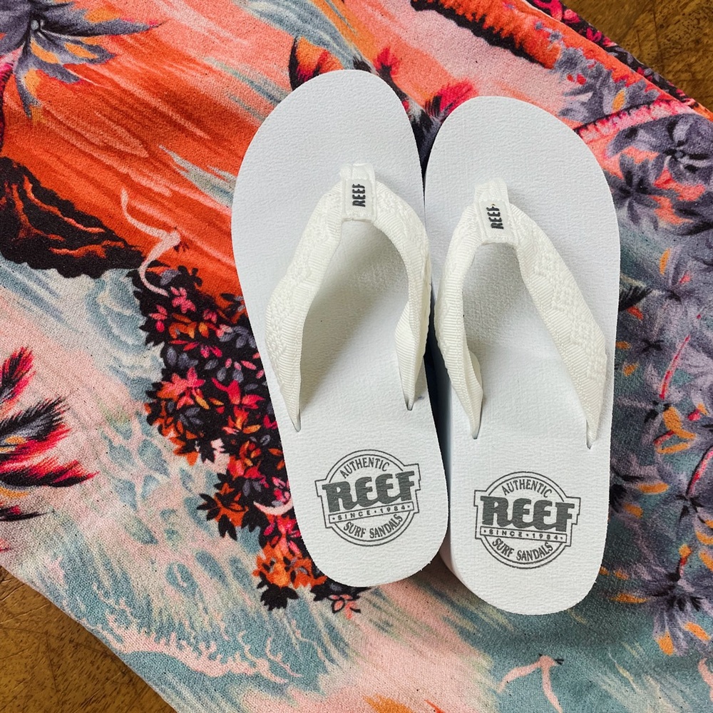 Reef Sandy Hi Platform Sandals in White (Size 5)